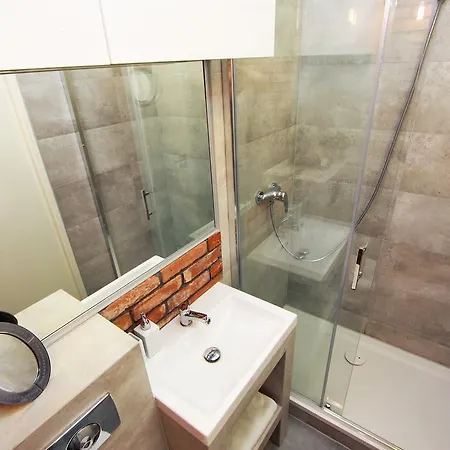 Mystay - Rozlucka Varsovie